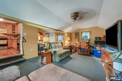40 Wanaque Avenue, Wanaque, NJ 07420 - Photo 11