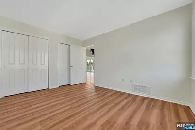 105 Quartz Lane, Paterson, NJ 07501 - Photo 17