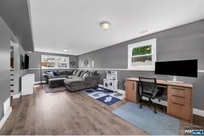 137 Hollywood Avenue, Fairfield, NJ 07004 - Photo 13