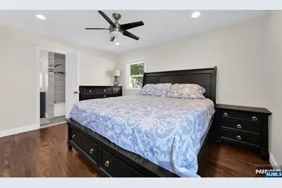 137 Hollywood Avenue, Fairfield, NJ 07004 - Photo 15