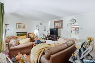 72-74 Fournier Crescent, Elmwood Park, NJ 07407 - Photo 29