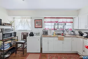 72-74 Fournier Crescent, Elmwood Park, NJ 07407 - Photo 23