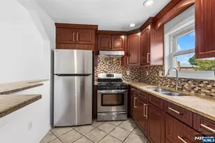 39-07 Dobrin Ct 3907B, Fair Lawn, NJ 07410 - Photo 3