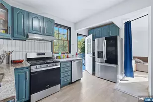 66 Washington Pl, East Rutherford, NJ 07073 - Photo 23