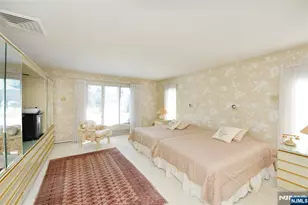 690 Orchard Ln, Franklin Lakes, NJ 07417 - Photo 19