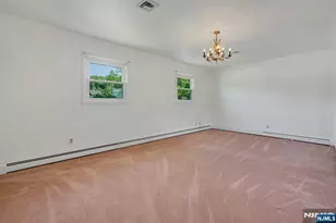 10 Klimback Ct, Caldwell, NJ 07006 - Photo 15