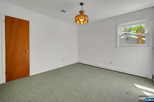 10 Klimback Ct, Caldwell, NJ 07006 - Photo 19
