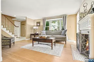 14 Wayland Dr, Verona, NJ 07044 - Photo 5