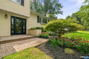 7 Ravine Dr, Woodcliff Lake, NJ 07677 - Photo 7