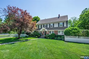 331 Grove St, Montclair, NJ 07042 - Photo 3