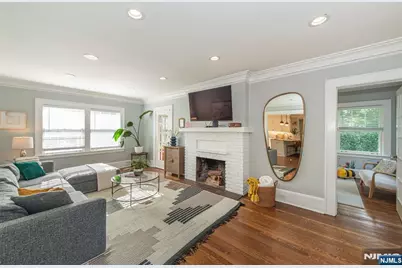 331 Grove Street, Montclair, NJ 07042 - Photo 13