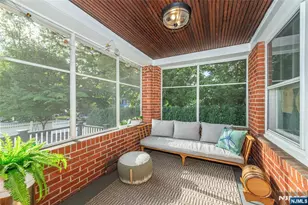 331 Grove St, Montclair, NJ 07042 - Photo 17