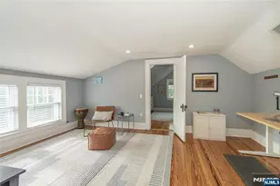 331 Grove St, Montclair, NJ 07042 - Photo 25