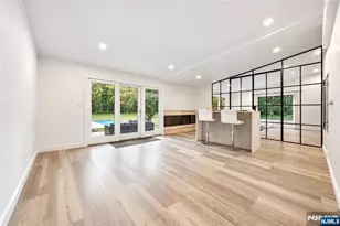 8 Airmont Ave, Mahwah, NJ 07430 - Photo 15