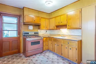 8 John St, Lincoln Park, NJ 07035 - Photo 9