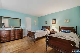 1 Carlyle Pl, Hillsdale, NJ 07642 - Photo 45