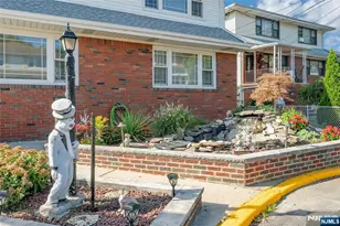 9 Carlen Ct, Fairview, NJ 07022 - Photo 3