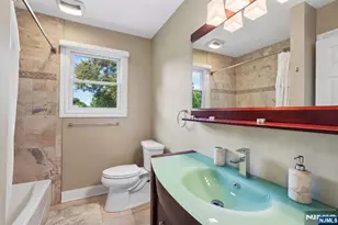 1062 Evergreen Ct, New Milford, NJ 07646 - Photo 25