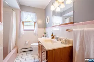 34 Cottage Pl, Garfield, NJ 07026 - Photo 11