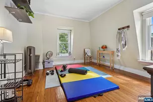 46 Monroe Pl, Bloomfield, NJ 07003 - Photo 21