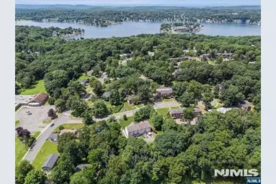 52 Henry Court, Mount Arlington, NJ 07856 - Photo 25