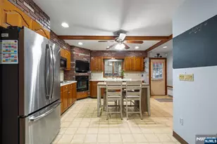 224 Luddington Ave, Clifton, NJ 07011 - Photo 5