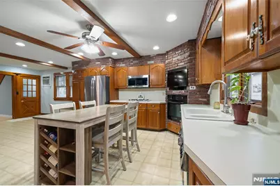 224 Luddington Avenue, Clifton, NJ 07011 - Photo 3