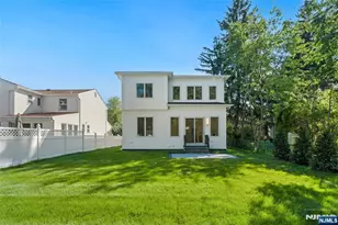 13 Harding Pl, Livingston, NJ 07039 - Photo 49