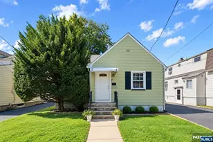 106 Summit Ave, Bloomfield, NJ 07003 - Photo 3