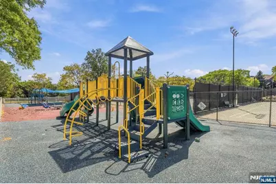 484 Teal Plaza, Secaucus, NJ 07094 - Photo 35