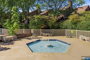 484 Teal Plaza, Secaucus, NJ 07094 - Photo 33