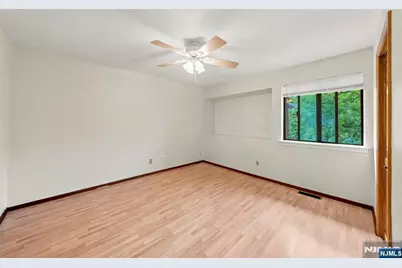 484 Teal Plaza, Secaucus, NJ 07094 - Photo 25
