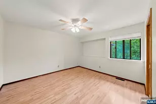 484 Teal Plaza, Secaucus, NJ 07094 - Photo 25