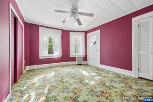 34 Hasbrouck Pl, Rutherford, NJ 07070 - Photo 23