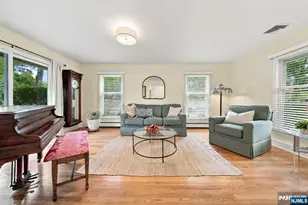 163 Cottage Rd, Wyckoff Township, NJ 07481 - Photo 17