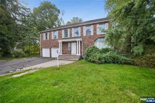 753 Washington Ave, Washington Township, NJ 07676 - Photo 27