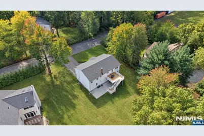 11 Oakland Terrace, Fairfield, NJ 07004 - Photo 39