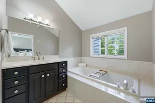 3 Drake Dr 3, Hillsdale, NJ 07642 - Photo 19
