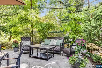121 Christopher Street, Montclair, NJ 07042 - Photo 41