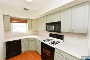 256 Washington Ave, Dumont, NJ 07628 - Photo 15