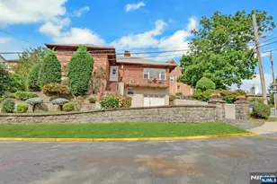 401 Adolphus Ave, Cliffside Park, NJ 07010 - Photo 3