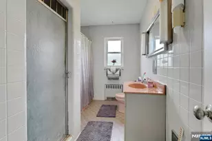 401 Adolphus Ave, Cliffside Park, NJ 07010 - Photo 25