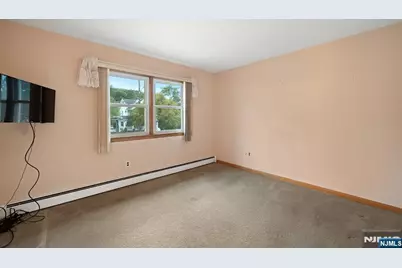 222 Vreeland Avenue, Nutley, NJ 07110 - Photo 21