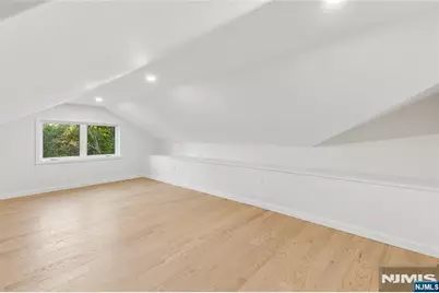 22 Reeve Circle, Millburn, NJ 07041 - Photo 35