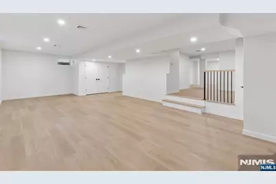 22 Reeve Circle, Millburn, NJ 07041 - Photo 37