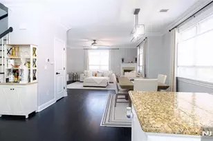 3 Doris Ln, Wallington, NJ 07057 - Photo 9