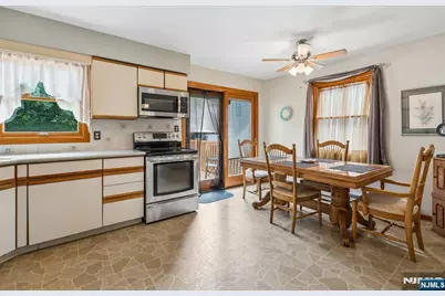 195 E Passaic Avenue, Bloomfield, NJ 07003 - Photo 7