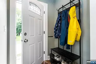 25 Davey St, Bloomfield, NJ 07003 - Photo 3