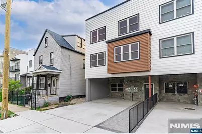 643 S 10th Street, Newark, NJ 07108 - Photo 3