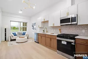 643 S 10th St, Newark, NJ 07108 - Photo 5